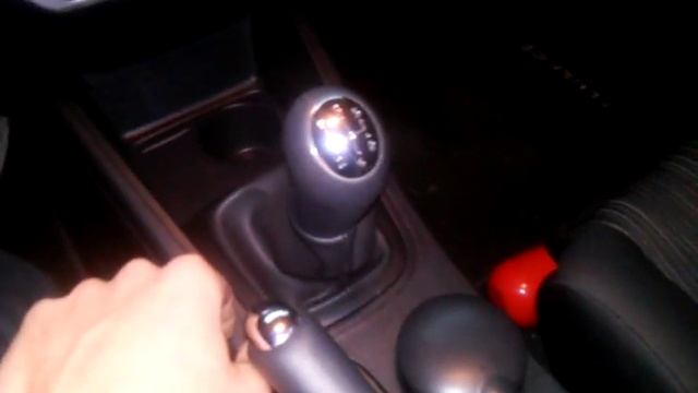 Como sacar consola central Fluence y Megane 3 смотреть онлайн