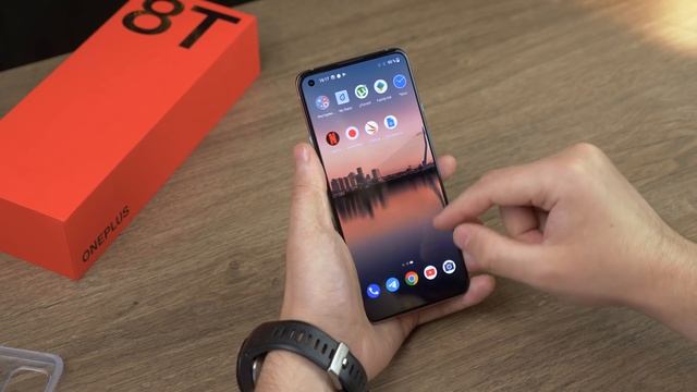 Обзор OnePlus 8T. Стоит ли покупать? Плюсы и минусы смартфона смотреть онлайн