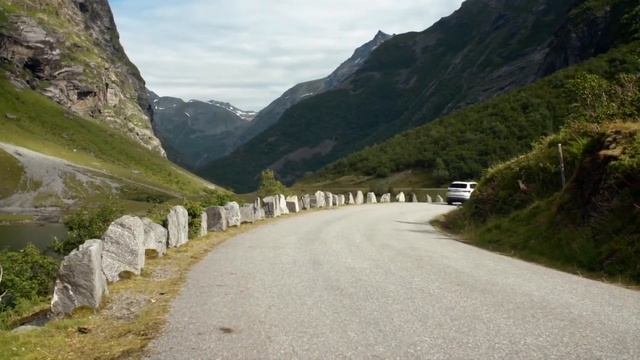 2017 Audi Q5 Vs 2018 Skoda Kodiaq Vs 2017 Volkswagen Tiguan