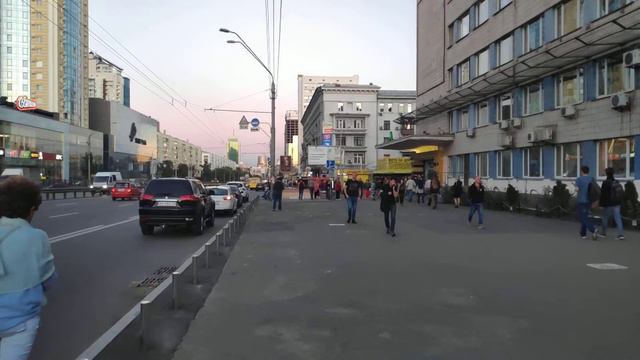 Pocophone F1 - пример записи 1080p 240 fps смотреть онлайн