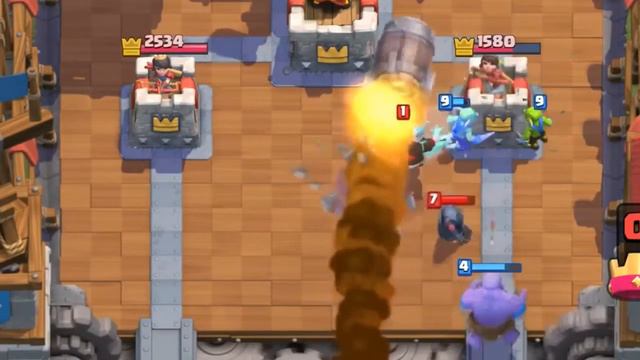 СМЕШНЫЕ МОМЕНТЫ CLASH ROYALE смотреть онлайн