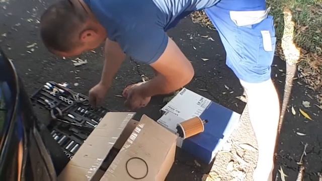 Volkswagen T5, замена масла и фильтров# как поменять масло # фильтр # фильтра. T5 2.5 TDI 174 ps. смотреть онлайн