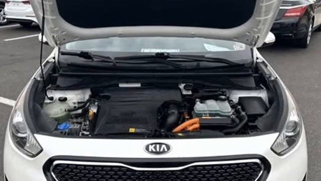 2017 Kia Niro Touring (Portsmouth, Virginia) смотреть онлайн