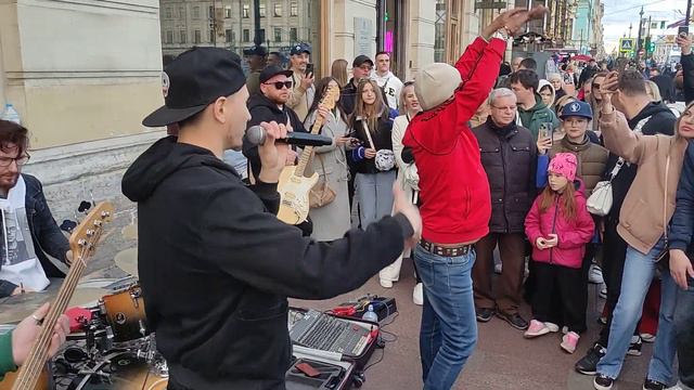 Звери - Все что касается! Замечательная кавер группа Айдахо и Майкл выступают на Невском!)#id_aho смотреть онлайн