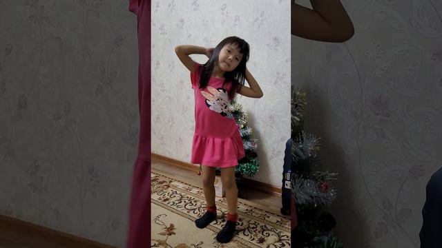 Танцуй если знаешь этот тренд 2022-2023 (31 декабря 2022 г.) Имангазина Алуа смотреть онлайн