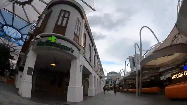 Cycling Tiong Bahru - Robertson Quay - Clarke Quay - Fullerton - MBS смотреть онлайн
