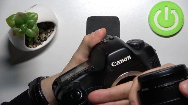 Canon 5D | Как поменять линзу объектива на Canon 5D - Как вытащить и вставить линзу на Canon 5D смотреть онлайн