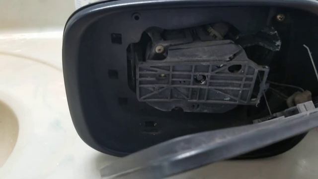 How To Remove Sideview Mirror Glass On Volvo Xc90 2005