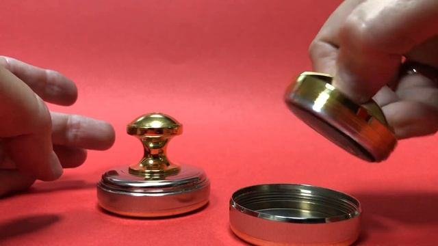 ПЕЧАТИ ВИНТОВЫЕ. Комплект красконаполненных печатей. Настольная и Карманная смотреть онлайн