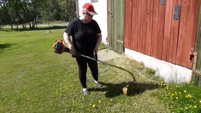 Gräs trimmer смотреть онлайн