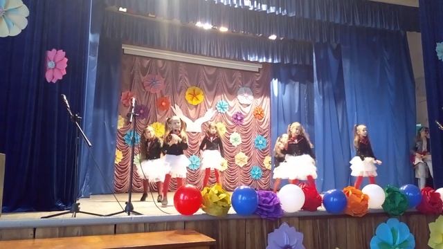 Маму огорчать не надо