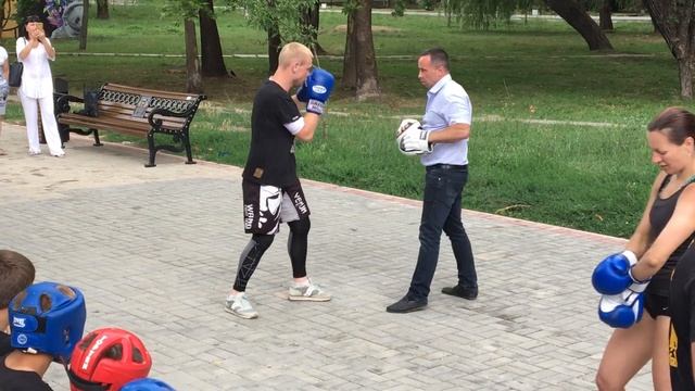 День молодежи 2018, Симферополь, кикбоксинг, работа на лапах 11 смотреть онлайн