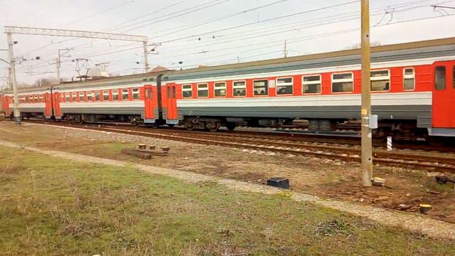 "ВКЛЮЧИЛ В ПОСЛЕДНИЙ МОМЕНТ!" ЭР2-К-1053 ОТПРАВЛЯЕТСЯ СО СТАНЦИИ ЕВПАТОРИЯ-ТОВАРНАЯ! [КЖД 2020] смотреть онлайн