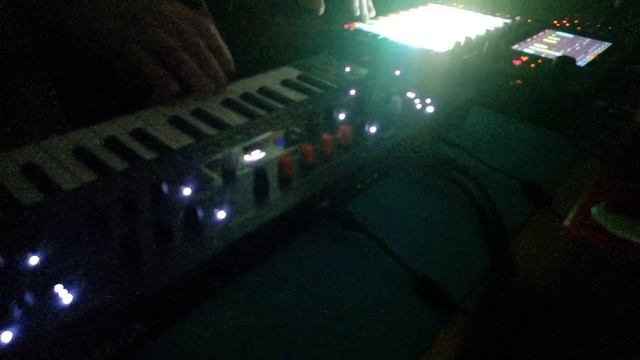 Arturia Minifreak Akai Force смотреть онлайн
