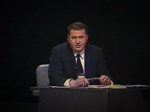 12 декабря 1993 года за новую Конституцию РФ проголосовало большинство российских граждан