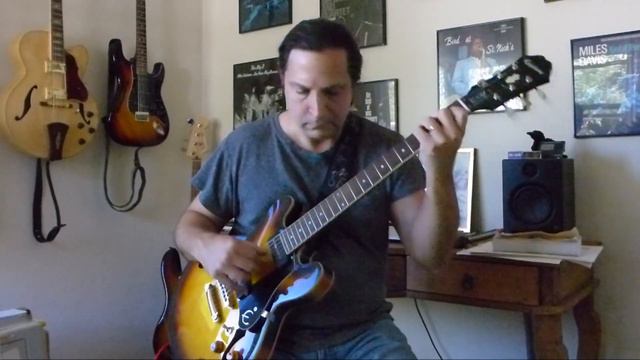 Crazy - Solo Jazz Guitar смотреть онлайн