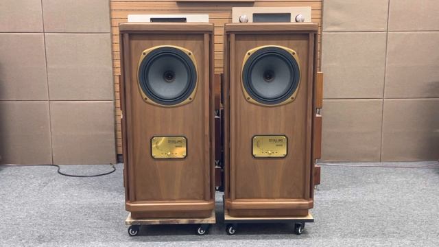 Loa Tannoy Stirling HE hàng tuyển chọn, còn rất đẹp và nguyên bản, cực kì đáng chơi смотреть онлайн