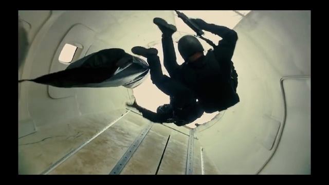 The Dark Knight Rises: The fire rises. смотреть онлайн