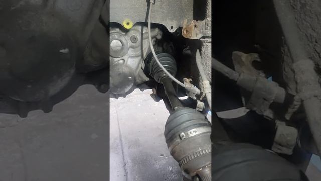 Drive Shaft Broken On Toyota Avensis And  Fixed