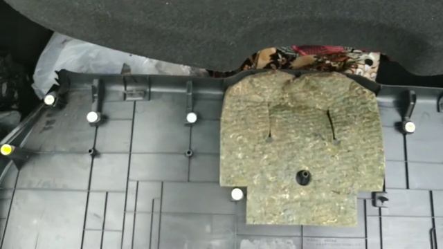 Снятие обшивки багажника Nissan Qashqai смотреть онлайн