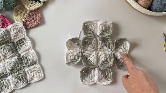 Tutorial | Crochet Star Quilt - Block Assembly смотреть онлайн