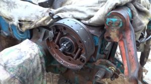ремонт тормозов ЮМЗ 6\/repair of brakes of the YuMZ 6 tractor