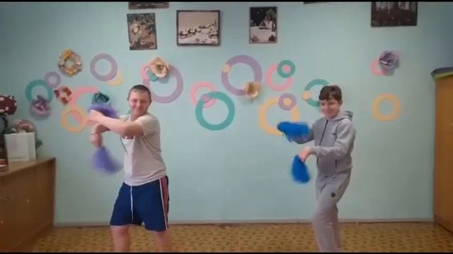 фрагмент занятия фитнесом с детьми ОВЗ. смотреть онлайн