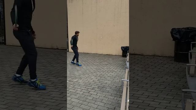 Urban street squash volleying смотреть онлайн
