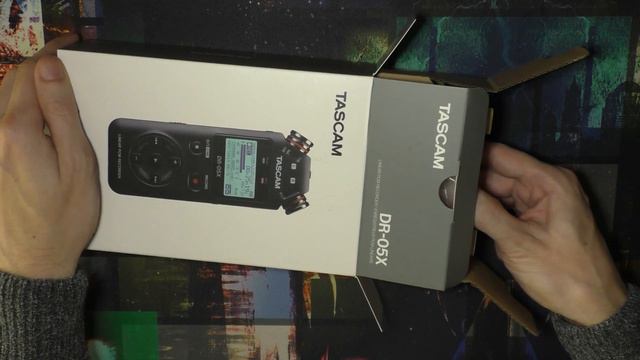 Show and Tell [ASMR] | Unboxing TASCAM DR-05X | Tapping & Crinkles смотреть онлайн
