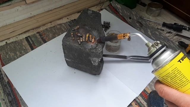 Сколько серебра в пусковой кнопке ПНВС10У2