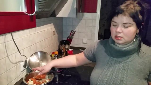 Куриное филе в карри-кокосовом соусе смотреть онлайн