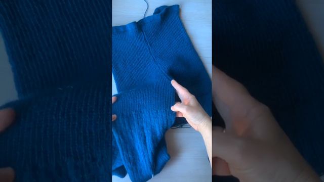 Вяжу зимние колготки из пряжи Superwash Artisan Alize смотреть онлайн