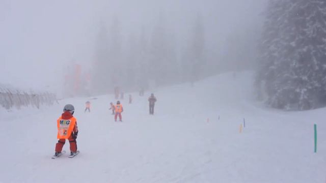 Ярослава на лыжах) первый день в школе смотреть онлайн