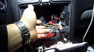 Магнитола Teyes разряжает АКБ, проблема с синим проводом, решение