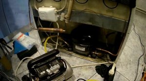 Ремонт холодильника Стинол. Не включается компрессор.