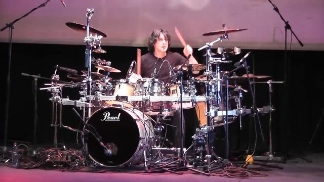 Mike Mangini - No Zone, Annihilator - Santiago Chile (05-10-2010)