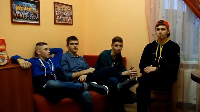 З 8 Березня Кохані))) смотреть онлайн