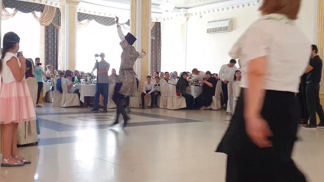 Лезгинка. танец - Рашидат. даргинский танец смотреть онлайн