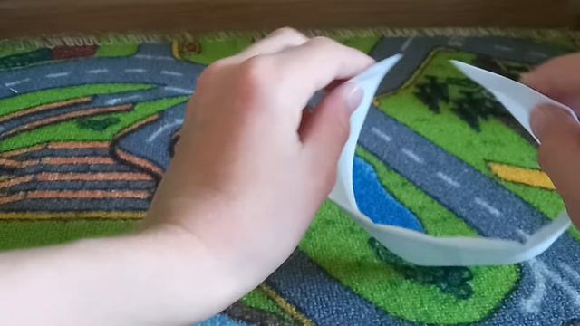 Делаю летающую поделку из бумаги смотреть онлайн