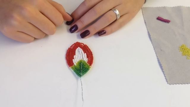 AMARYLLIS aus PERLEN. Teil 2/5. PERLENBLUMEN. Anna's Perlen смотреть онлайн