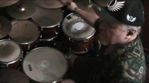 solo02-09-23019.mpg drums alex fedotov play studio home