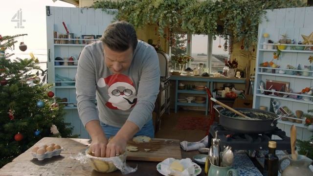 Veggie Christmas Pithivier Pie | Jamie Oliver смотреть онлайн