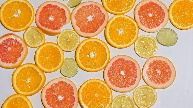 Солнцезащитный спрей для волос и тела увлажняющий UV50+ с пантенолом от солнца, ультрафиолета. смотреть онлайн