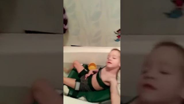 Кресел для купания "Otter". смотреть онлайн