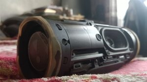 покупать JBL CHARGE essential 2 ? или остатся на этой