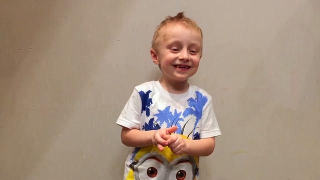 Никита рассказывает детское смешное стихотворение про уточек смотреть онлайн