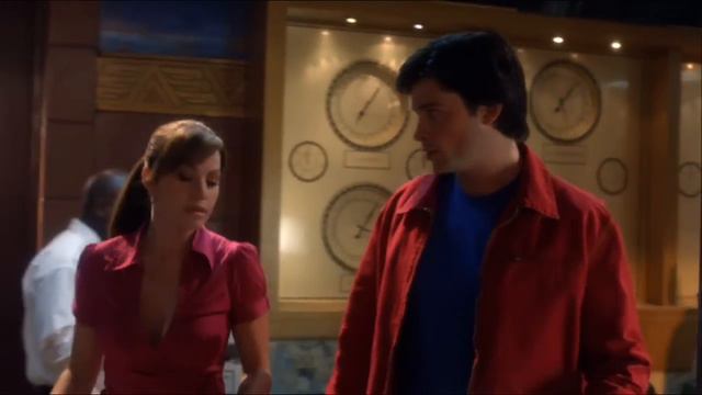 Erica Durance Clevage Smallville s8e5 смотреть онлайн