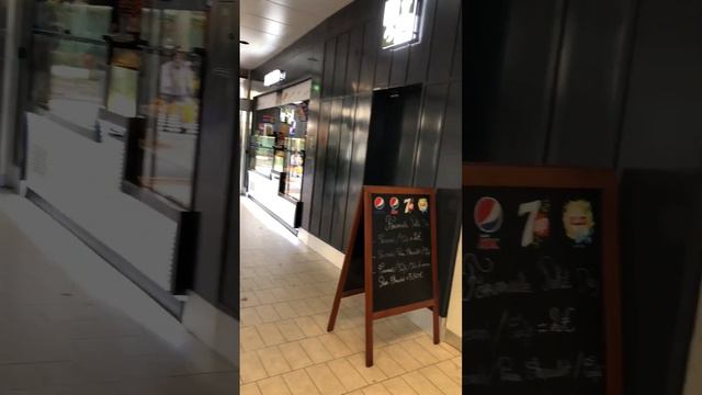 Один из дней в Париже. Что такое RER, как все выглядит внутри. смотреть онлайн