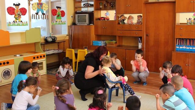 Заедно от детската градина - историята на Ивена и нейните приятели от ЦДГ „Китка“ в Нови Пазар смотреть онлайн