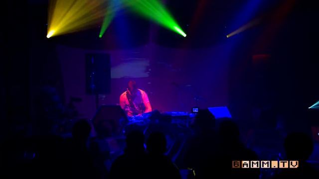 BAMM.tv Presents: The Flashbulb - "We Are Alone In A City" (live at Photosynthesis 4.0) смотреть онлайн